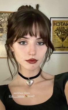 Elegant Hairstyles Bangs, Formal Short Hairstyles With Bangs, Semi Curtain Bangs, Hair Inspo Fringe, Medium Bangs Hairstyle, Heart Shaped Face With Bangs, Super Short Curtain Bangs, Bangs For Big Face, French Fringe Bangs Round Face