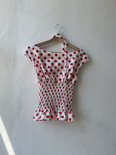 Thrifted Clothes Diy, Polkadots Outfits, Clothing Photography Ideas, Red Polka Dot Top, Polka Dot Outfit, Tailored Aesthetic, Dot Outfit, Clothing Photography, Mode Inspo