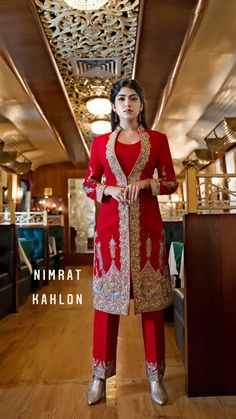 Gotapatti Anarkali Suits, Banarsi Suit Design Latest, Sikh Wedding Dress, Punjab Wedding, Designer Suits For Wedding, Lehenga Anarkali, Casual Wedding Attire, Designer Anarkali Dresses, Suits Punjabi