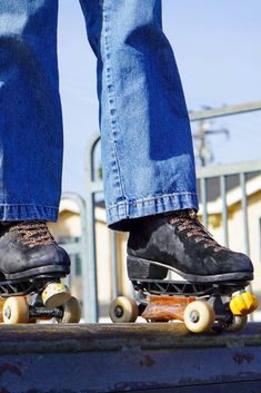 Ivey puts her block on the coping, getting ready to drop into the ramp. She wear her custom Jack 2 setup with a Blaze Brunny Block & Brake Petals. Beach Bunny, Roller Skates, Roller Skating, 1 Or 2, Skating, Panther, Classic Black, Boots, Black