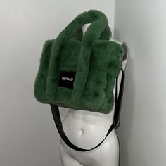 Great Quality, Faux Fur, Doesn’t Shed, 14x11 Inches 7 Inch Handle Casual Green Bags For Winter, Casual Green Winter Bags, Green Rectangular Shoulder Bag For Winter, Green Winter Shopping Bags, Trendy Green Bag For Winter, Linen Handbags, Louis Vuitton Metis, Aldo Handbags, Vinyl Bag