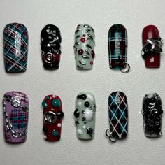 Monster Nail Art, Junk Goth Nails, Nail Ideas Monster High, Vkei Nail, Ahh Real Monsters Nails, Alt Nails, Monster Nails, Coffin Shape Nails, Gel Nail Design