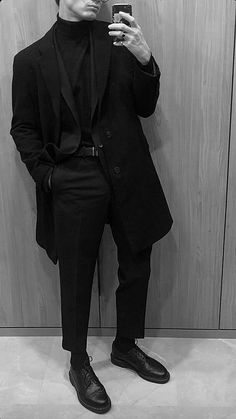 Winter Outfits For Men, Outfits For Men, Men Stylish Dress, Guys Clothing Styles, Mens Outfit Inspiration, Elegante Casual, Winter Outfits Men, Stylish Mens Outfits, Black Suit