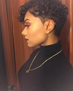 Nails Short Natural, Natural Big Chop, Tapered Natural Hair, Curly Short, Short Curly Haircuts, Big Chop