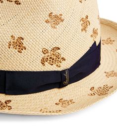 Vilebrequin collaborates with Italian House Borsalino for a new capsule collection inspired by the cultural spirit of the Mediterranean. Combining savoir-faire with classic Riviera aesthetics, this Panama hat is rendered from natural straw and stamped with a host of swimming turtles to elevate your holiday attire year after year. Christmas Presents To Make, Borsalino Hats, Straw Panama Hat, Luxury Hampers, Turtle Print, Italian House, Holiday Attire, Capsule Collection, The Mediterranean