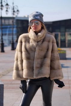 Mink Jacket, Casual Winter Outfits, Leather Outfit, Leather Leggings, Fashion Sewing, Daily Outfits