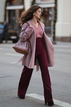 Trendy Fall Outfits, Pink Coat, Work Outfits Women, Style Mistakes, Professional Outfits, Fall Fashion Trends, Classy Women