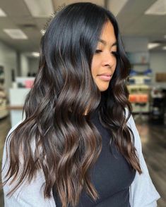 Dimensional Brunette Balayage, Black Hair Color Ideas, Lived In Hair, Balayage Hair Caramel, Black Hair Balayage, Brown Hair Looks, Hair Inspiration Long, Balayage Hair Dark