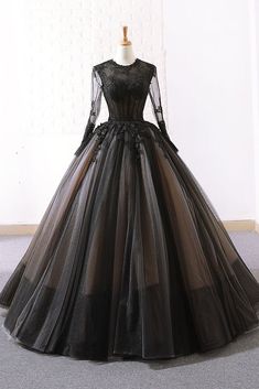 Prom Dress Tulle, Prom Dress Pictures, Black Ball Gown, Floor Length Wedding Dress, Vintage Prom, Ball Gowns Evening, Sweetheart Dress, Black Tulle, فستان سهرة