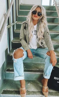 Fall Date Night Outfit Casual, Outfit Casual Jeans, Night Outfit Casual, Date Night Outfit Casual, Fall Date Night Outfit, Jeans 2022, White Shorts Outfit, Fall Date Night, Dressy Jeans