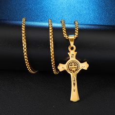 Stainless Steel Design Crucifix Cross Pendant Necklace Men Women Daily Casual Religious Amulets Catholic Cross Necklace, Inri Jesus, Necklace Chain Types, Crucifix Necklace, Cross Necklaces, St Benedict, Catholic Jewelry, Jesus Cross, Gold Cross Necklace