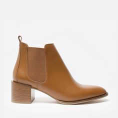 A Step Up. This Italian-Made Leather Boot Has A Custom-Designed 2-Inch Heel. It Elevates Any Outfit. Brand Everlane Color Cognac Comfortable Ankle Boots, Next Shoes, Everlane Shoes, Timeless Shoes, Minimalist Shoes, Heel Boot, Comfortable Boots, Shoes Brand, Flat Sneakers