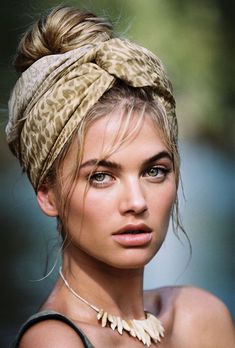 Bohemian Life, Estilo Hippy, Boho Trends, Pool Hairstyles, Penteado Cabelo Curto, Headband Hairstyles, Scarf Hairstyles