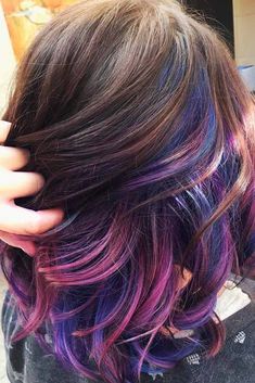 Undercut Haircut, Rambut Brunette, Underlights Hair, Dark Purple Hair, Galaxy Hair, Peekaboo Hair, Makeup Tip, Rainbow Hair Color, Blue Streaks