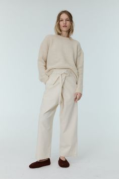 Our special Tokyo pant with a wide leg and herringbone twill, crossing over and fastening with a belt in the same fabric. 100% Cotton. Kids Garments, Knit Bottom, Pants White, Active Wear Leggings, Sweaters Knitwear, Skirted Swimwear, Sports Leggings, Knit Sweater Cardigan, Tank Shirt