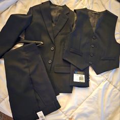 Classy Black 3pc Big Boys Suit Fitted School Sets For Fall, Fitted Sets For School In Fall, Black Business Sets For Fall, Winter School Sets With Fitted Stretch, Tailored Black Sets For Winter, Classic Black Winter Set, Classic Fall Sets In Solid Colors, Black Business Sets For Winter, Winter Business Black Sets