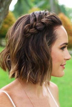 Charming Braided Hairstyles For Short Hair ★ Cute Braided Hairstyles, Fishtail Braid, Short Wedding Hair, Penteado Cabelo Curto, Braided Hairstyles For Wedding, Short Hair Updo, Everyday Hairstyles, Braids For Short Hair, Bridesmaid Hair