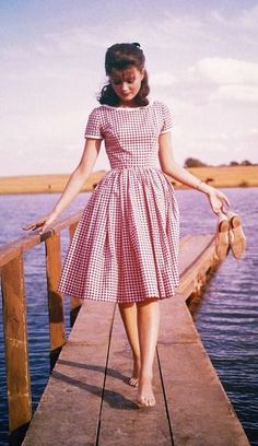 State Fair (1962) Pamela Tiffin, Checked Skirt, Retro Pin Up, Retro Mode, Tickled Pink, Vestidos Vintage, 50s Fashion, 1950s Fashion, Kate Moss