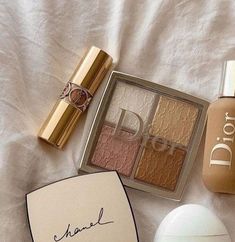 Rosa Make-up, Face Mask Aesthetic, Smink Inspiration, Dior Makeup, High End Makeup, Luxury Makeup, Pink Makeup, Makeup Items, Makeup Tutorials