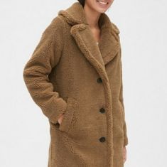 Xl Tan/Light Brown Teddy Coat/ Sold Out At Gap Stores! Casual Brown Outerwear By Gap, Gap Brown Hoodie, Gap Brown Winter Outerwear, Sherpa Coat L.l.bean, Brown Sherpa Outerwear With Pockets, Gap Jacket, Teddy Coat, Tan Brown, Light Brown