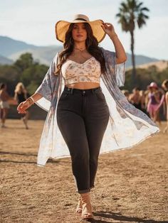 Curvy Festival Outfit Plus Size, Boho Outfits Plus Size, Cute Outfits For Curvy Women, Plus Size Style Tips, Boho Plus Size Outfits, Plus Size Going Out Outfits, Plus Size Festival Outfit, Curvy Boho, Plus Size Outfit Ideas