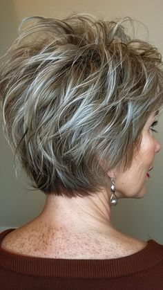 Womans Short Hair Styles, Gray Short Hairstyles, Short Layered Fine Hair, Chin Length Gray Hairstyles, Semi Short Hairstyle Women, Short On Top Long On Bottom Hairstyles, Makeup With Short Hair, Gray Hair Short Styles, White Hair With Lowlights Older Women