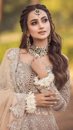 Shaadi Hairstyles, Zarnish Khan, Bridal Hairstyle Indian Wedding, Engagement Hairstyles, Bridal Hairdo, Bridal Hair Buns