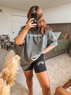 Effortless Elegance: Overdressed Edition Tshirt Outfit Ideas Women, Plus Size T Shirt Outfit, Home Outfit Comfy Summer, Cute Comfy Outfits For Summer, Summer Comfy Outfit, 36b Cup, Cricket Designs, Mom Fits, Comfy Summer Outfits