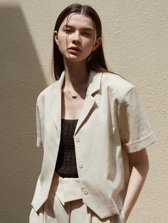 Composition : POLYESTER 50%, COTTON 30%, LINEN 20%Country of Origin : KOREA Semi Casual, Womens Jackets Casual, Short Sleeve Jacket, Lapel Jacket, Linen Short, Linen Jacket, Sleeve Jacket, Classic Outfits, Soft Texture