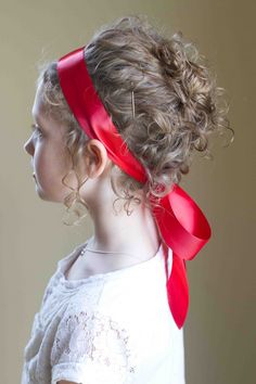 Satin Ribbon Style Girl Hair Dos, Ribbon Style, Holiday Hairstyles, Girls Club, Hairstyles For School, Pretty Hairstyles, Satin Ribbon