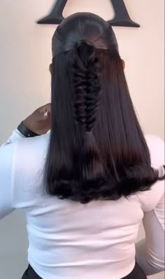 Hairstyles For 2023, Sleek Ponytail Hairstyles, Classy Hairstyles, Black Ponytail Hairstyles, Quick Weave Hairstyles, Quick Braided Hairstyles, Hairstyles Braided, Pretty Braided Hairstyles, Flat Iron Hair Styles