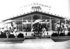 A Burger King restaurant in Cleveland, Ohio in 1967! So much neater than what we have today! Willoughby Ohio, Burger Chef, Cleveland Tennessee, Cleveland Tn, Hometown Pride, City Photos