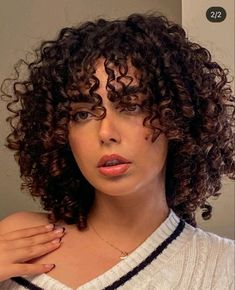 3b Curly Hair Cuts Short, Curly Cuts With Layers And Bangs, Curly Cut Black Women, 3c Short Hair, Curly Pixie With Bangs, Short Curly Hair 3c, Short 3b Hair, Round Curly Cut, Moon Azad