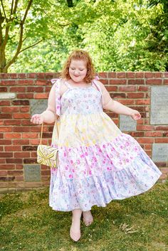 Pair a tiered dress with a floral applique handbag and slides for a fanciful and feminine summer outfit. Give Yourself Some Grace, Aerobics Classes, Summer Outfits Curvy, Unicorn Themed Birthday Party, Plus Size Summer Dresses, Plus Size Summer Outfit, Plus Size Summer