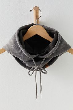 Hoodie Balaclava, Hood Style, Sweet Clothes, Classic Sweatshirt, Sweat Hoodie, Boho Clothing, Accessories Jewelry, Stylish Accessories, Boho Outfits