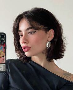 Haïr Cut For Women Short, Dresses For Short Hair Women, Short Hair Model Hairstyles, Aunt Cass Haircut, Short Haircut For Women With Bangs, Femme Short Hair, Short Haircut For Square Face, Short Hair Elegant Hairstyles, Black Hair Long Bob