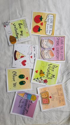 Cards Aesthetic Valentines Day Cards For Friends, Diy Valentines Drawing, Painting To Gift A Friend, Self Love Cards, Paintings To Gift A Friend, Self Love Crafts, Valentines Card Drawing, Small Cards Handmade, Paper Gifts For Friends