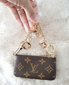 Sac Louis Vuitton, Aesthetic Bags, Cute Wallets, Luxury Purses, Fancy Bags, Pretty Bags, Cute Purses