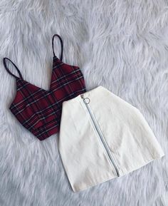 Streetwear Chic, Womens Trendy Dresses, Cute Dress Outfits, Cute Lazy Outfits, Kawaii Fashion Outfits, Punk Outfits, Short Jeans, Simple Trendy Outfits