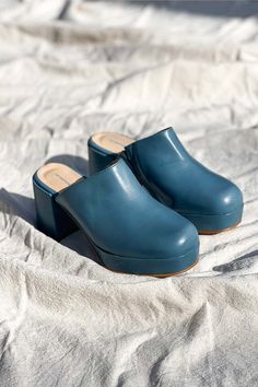 "INTENTIONALLY __________." Facts Mule Clogs - Blue Styling Mules, Bday Wishes, Intentionally Blank, Slingback Mules, Something Went Wrong, Casual Winter Outfits, Womens Clogs, Winter Casual, Powder Blue