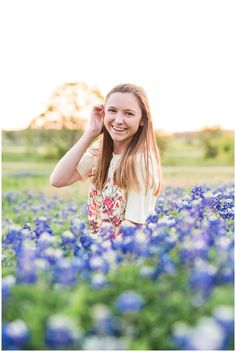 Bluebonnet Senior Pictures, Boardwalk Photoshoot, Bluebonnet Photos, Bluebonnet Field, Senior Pictures Utah, Couples Prom, Spring Senior Pictures