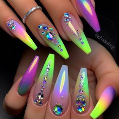 Cute Nails Simple, Country Nail Designs, Fall Halloween Nails, Extra Birthday Nails, Nail Inspo Trendy, Jersey Nails, Gem Nail Designs, Halloween Nails Ideas, Cosmic Nails