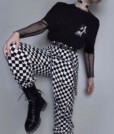 Checkered Pants Outfit, Punk Style Outfits, Alt Clothes, Grunge Outfit, Checkered Pants, Thrifted Outfits, Han Solo, Style Punk, Alt Fashion