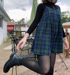 Thanksgiving Outfit Ideas Plus Size, Vintage Fall Outfit Ideas, Mid 20s Fashion Outfits Fall, Plaid Dress Outfit Grunge, Transfemme Summer Fashion, Bookworm Aesthetic Outfit Plus Size, Dress With Shirt Underneath Plus Size, Plus Grunge Fashion, Bright Skirt Outfits