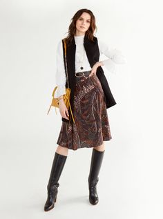 Philae Marine Skirt by Vanessa Bruno - The Perfect Provenance Fall Midi Skirt, Fall Midi, Midi Skirt Fall, Elegant Midi Skirt, Business Casual Fall, Patterned Skirt, Bohemian Chic Fashion, Fall Sweater, Vanessa Bruno