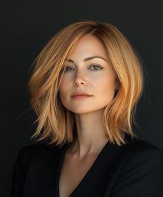 Bold Asymmetrical Bob with Fall Hair Colors Copper Blonde: Modern Flair. Blonde And Copper Short Hair, Blond Copper Hair, Copper Bob Hair, Fall Hair Colors Copper, Hair Colors For Fall, Blonde Beige, Copper Blonde Hair Color, Copper Blonde Hair, Fall Blonde Hair Color