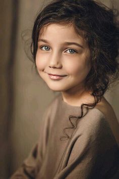 Beautiful eyes Smile Pictures, Kid Character, People Of The World, 영감을 주는 캐릭터, Interesting Faces, 인물 사진, Beautiful Smile, People Around The World, Beautiful Eyes