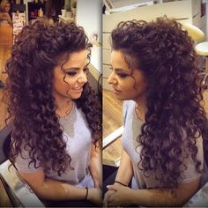 Penteados para cabelos cacheados #penteados #hair Lana Wedding, Beautiful Curls, Fairy Princess, Wedding Hairstyle, Hair Curly