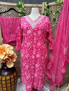 Pure Cotton Floral Print Pink Kurti set in plus sizes. Note: Colors may slightly vary due to camera effects Pink Cotton Sets With Relaxed Fit, Pink Cotton Relaxed Fit Sets, Pink Relaxed Fit Cotton Set, Cotton Matching Set With Relaxed Fit, Relaxed Fit Cotton Matching Set, Cotton Pant Set With Relaxed Fit, Cotton Relaxed Fit Matching Pant Set, Casual Pink Cotton Pant Set, Casual Festive Loungewear Set