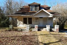 c.1926 Four Bedroom Virginia Fixer Upper on 1.21 Acres Auction $50K Opening Bid